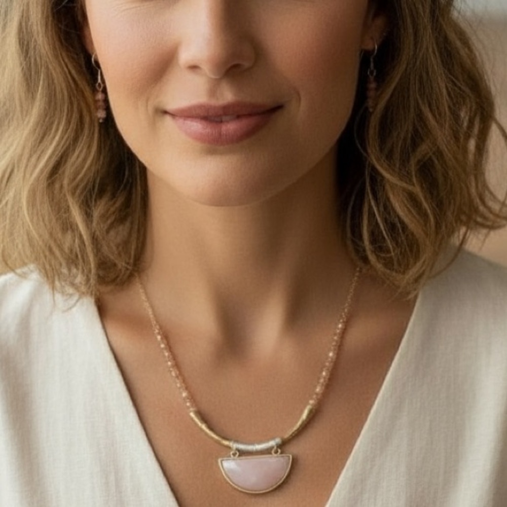 NWT Pink Tribal Necklace & Earrings Set – Goldtone Minimalist Boho Jewelry